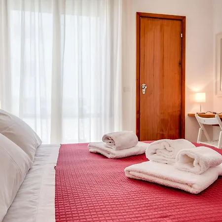 Casa Portofino Rooms&breakfast Чезенатико